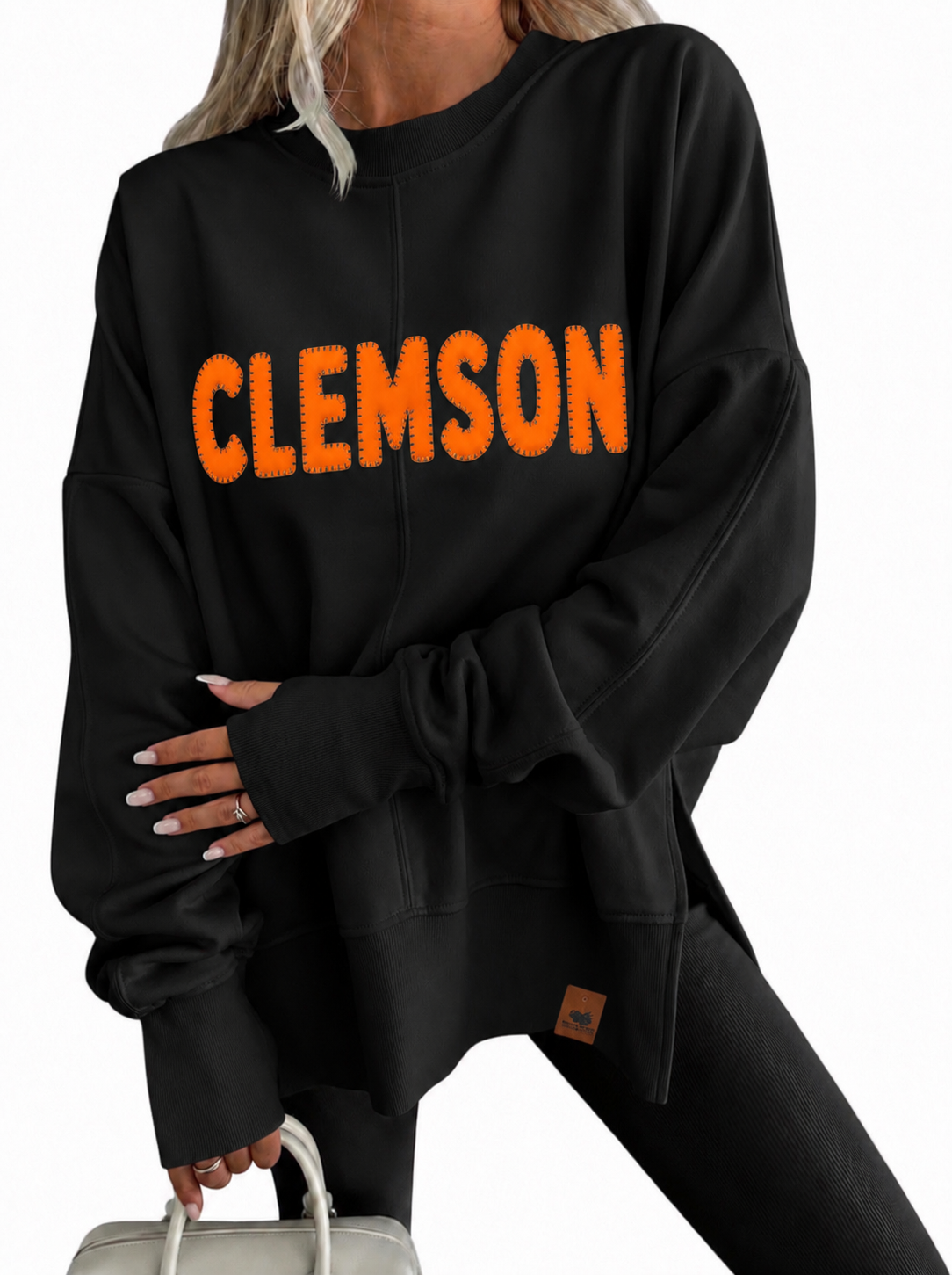 Pleasant Threads™ Clemson Vintage Patch Sweatshirt🧡🐅